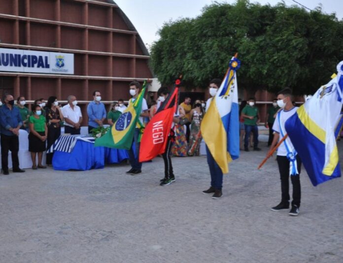 Hasteamento das bandeiras e apresentação de Bandas Marciais marcam o Dia da Independência do Brasil
