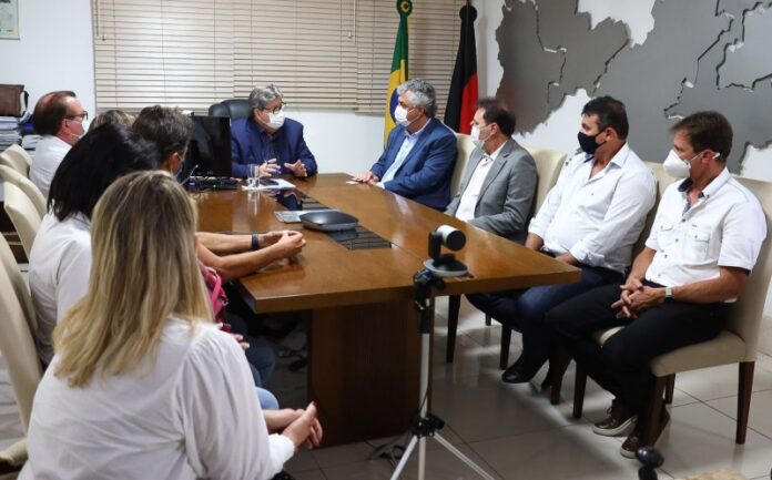 Usinas fotovoltaicas viabilizarão descontos de até 30% na conta de energia