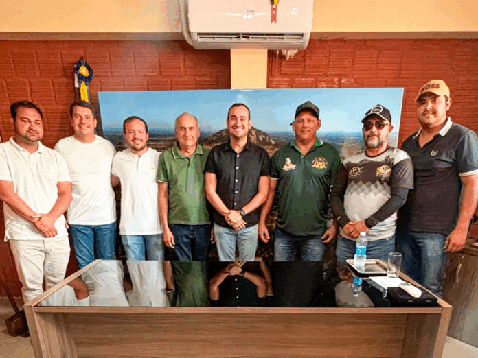 Prefeito de São José de Sabugi confirma tradicional cavalgada para os dias 15 e 16 de março. Confira: