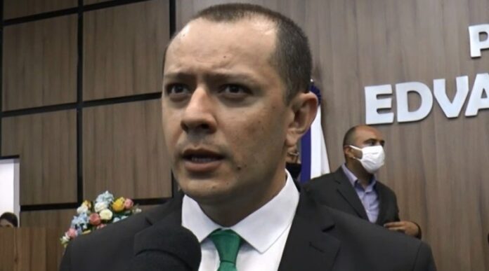 Vereador Josmá Oliveira protocola denúncia no Ministério Público e aponta diversas irregularidades no Hospital Regional, Maternidade Peregrino Filho e Hospital Infantil