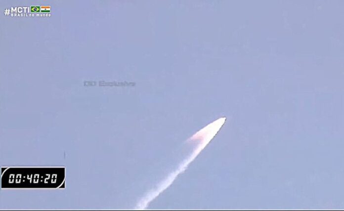 Satélite Amazônia 1 chega à órbita com sucesso e inicia transmissão de dados