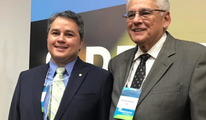 Saindo com 34 cidades base nas eleições de 2020, situação de Efraim Filho é bem melhor que a do pai em 2002 para Senador da República