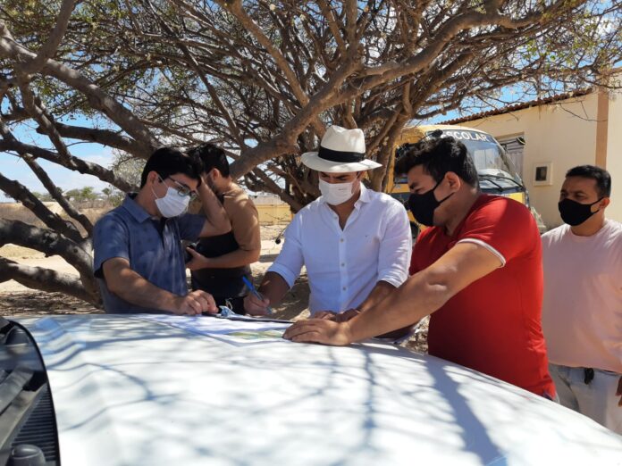 Prefeito Segundo assina ordem de serviço para pavimentação da Comunidade Brejinho