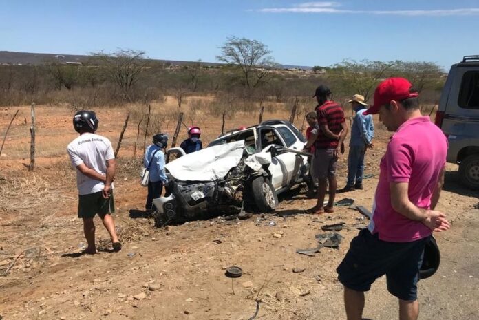 Acidente com quatro pessoas é registrado próximo a Taperoá
