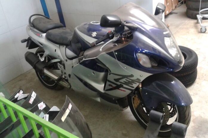 Empresário itaporanguense escapa da morte após acidente com uma das motos mais velozes do mundo