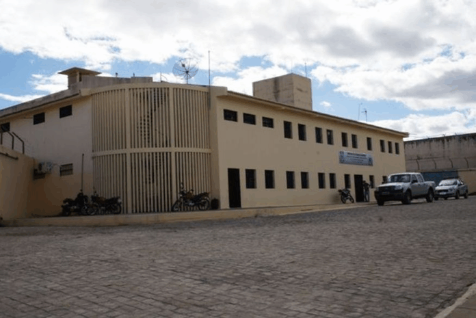 Drone com drogas é interceptado por policiais penais em presídio no Sertão paraibano