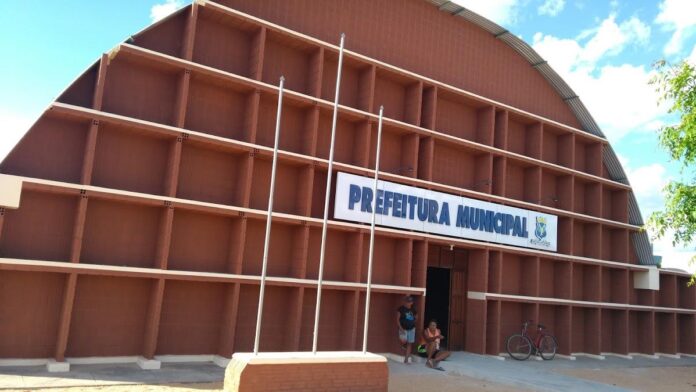 Prefeitura de São José paga salários de janeiro aos servidores públicos