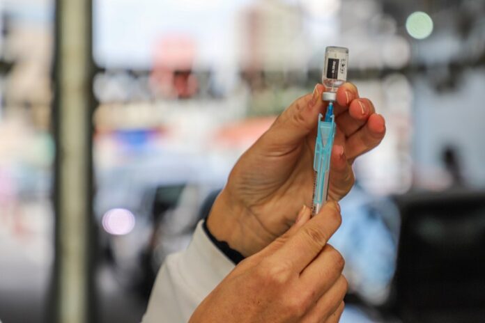 Paraíba recebe mais de 78 mil doses de vacinas contra Covid-19 nesta terça-feira (20)