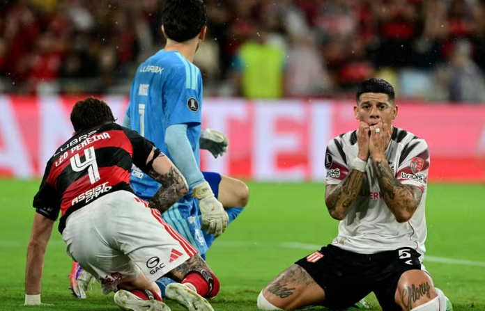 Flamengo protesta contra escalação de Rojo pelo Estudiantes